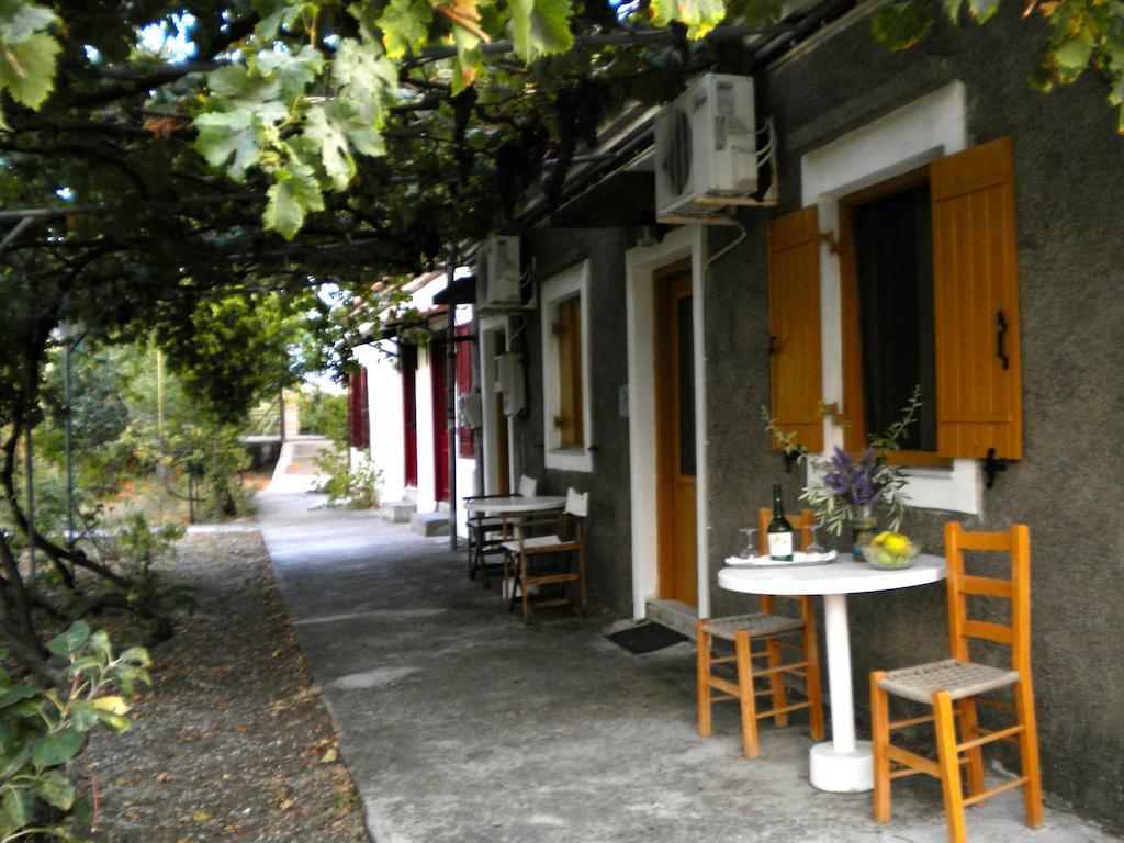 Diamanti Molivos Studios & Apartments Mithimna Exterior foto
